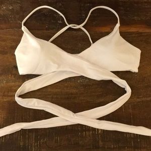 Criss cross bikini